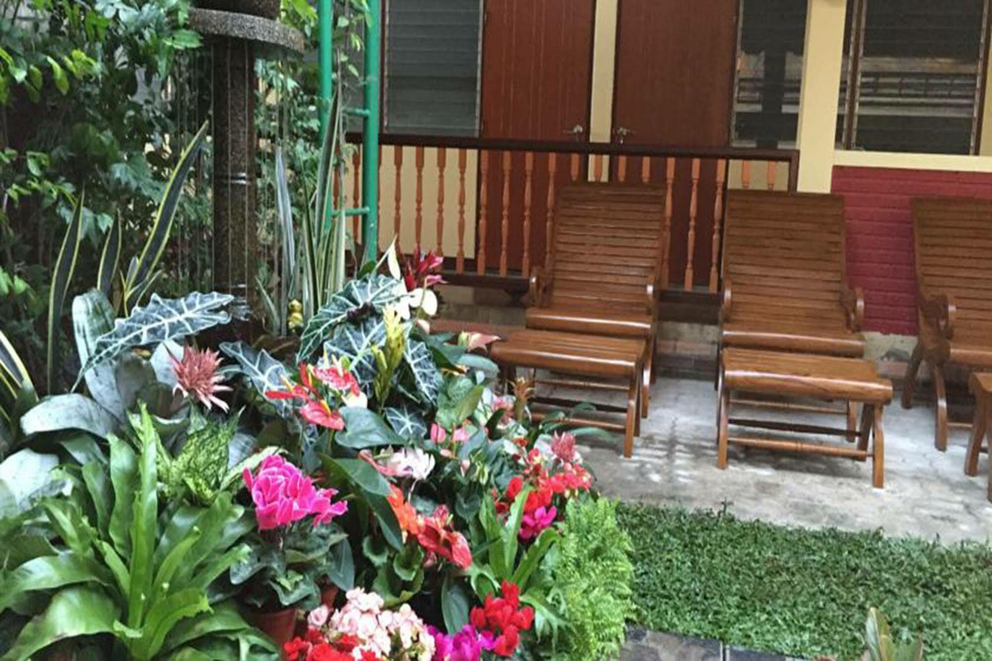 Siriwan Guesthouse Chiang Mai Eksteriør bilde